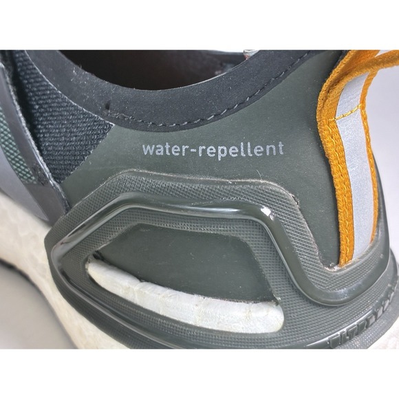 Size 7 - adidas UltraBoost Winter.Rdy Black Signal Orange - Picture 5 of 12